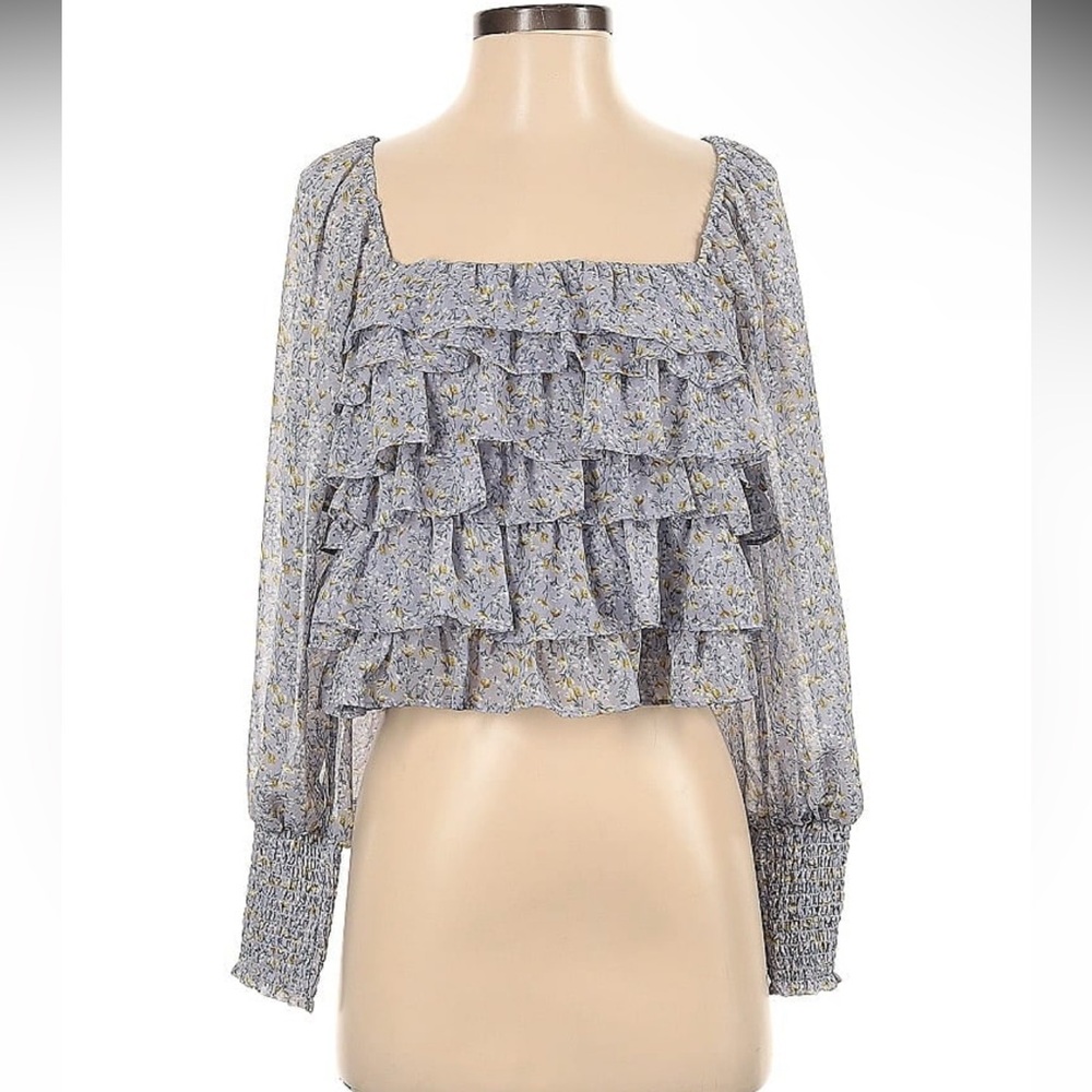 ASTR Bell Sleeve Ruffle Blouse Size Medium